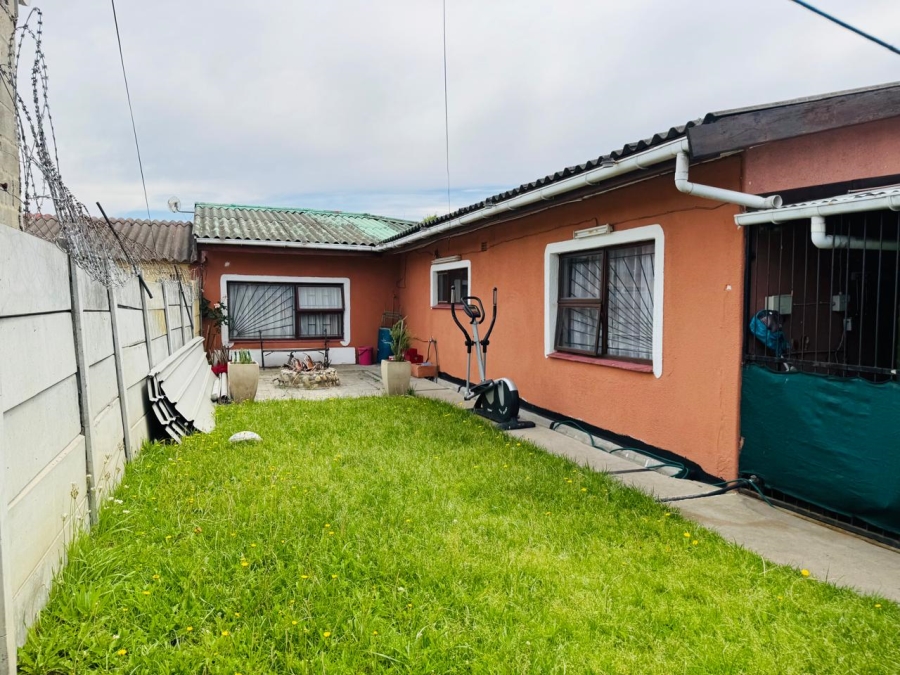 3 Bedroom Property for Sale in Ravensmead Western Cape